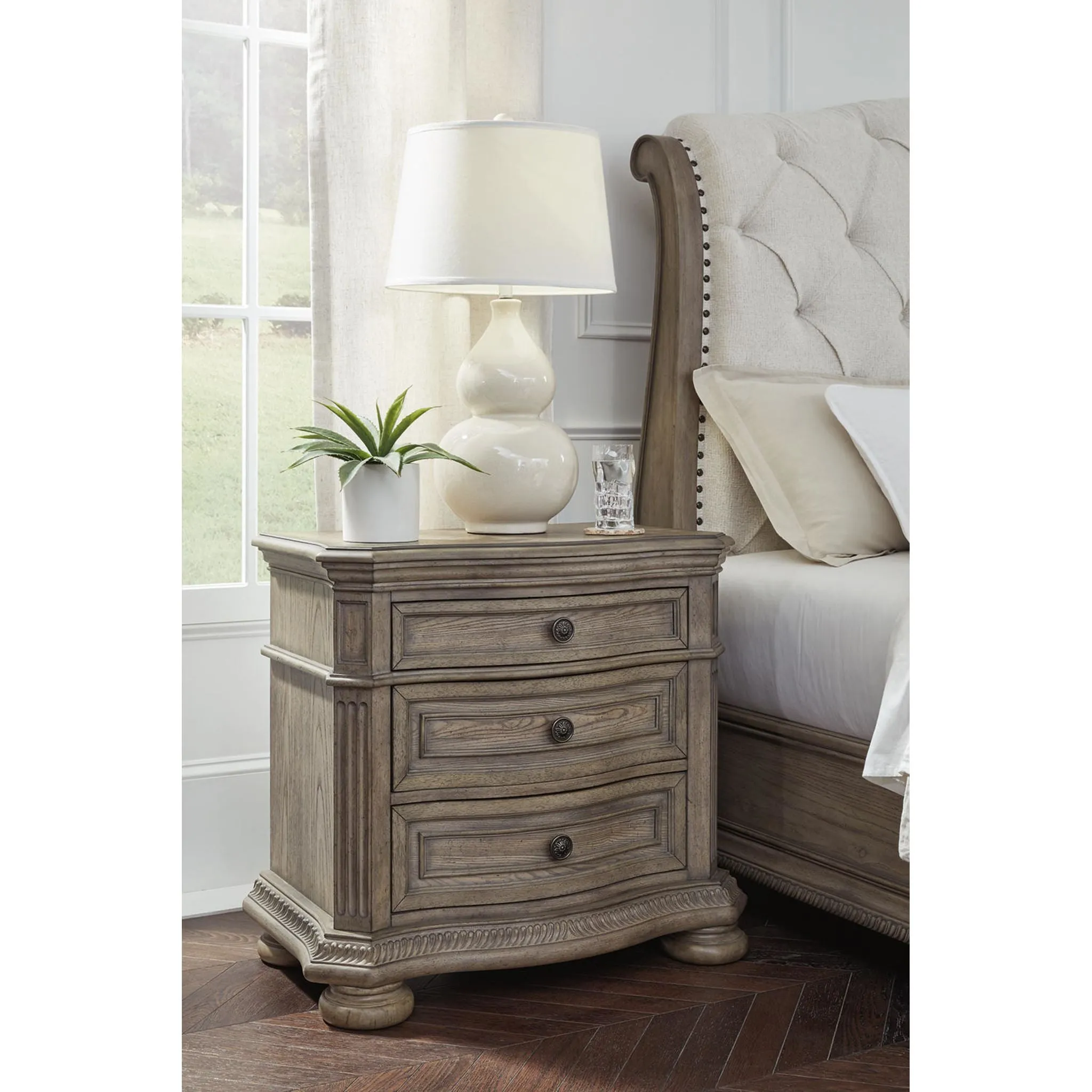 Ardenfield Nightstand