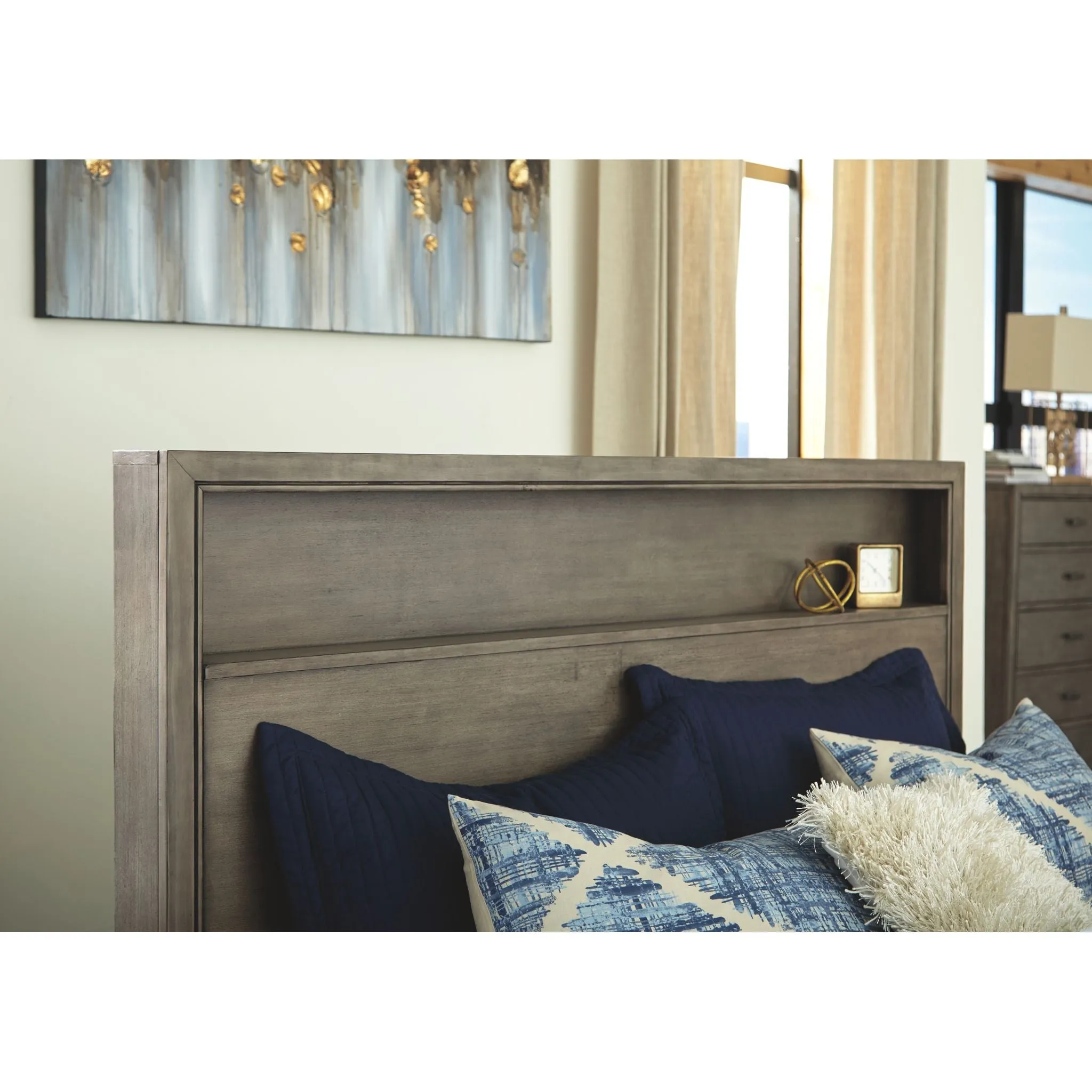 Ashley Arnett 3 Piece Bed