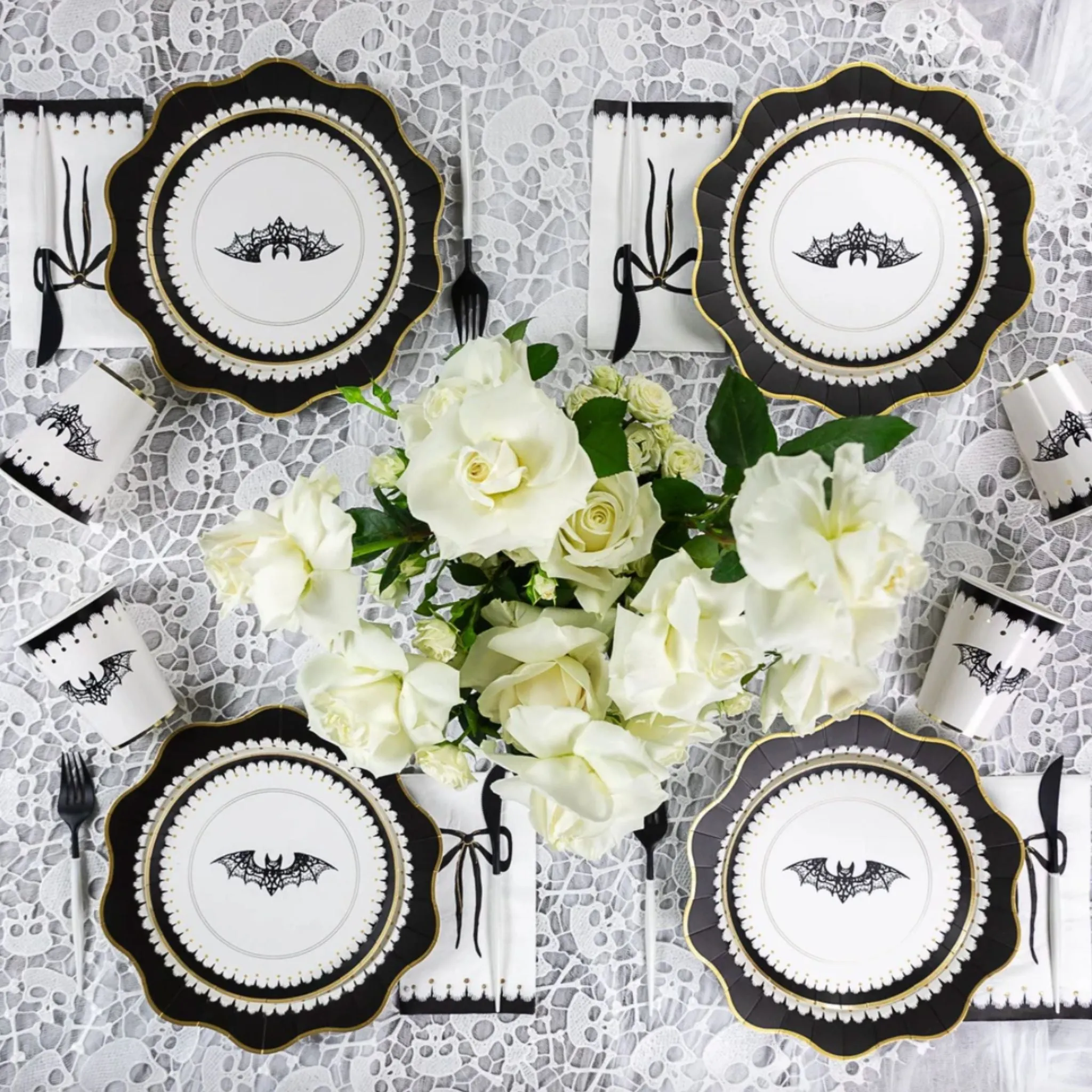 Black & White Lace And Bows Scallop Paper Party Plates | Halloween | Set 8