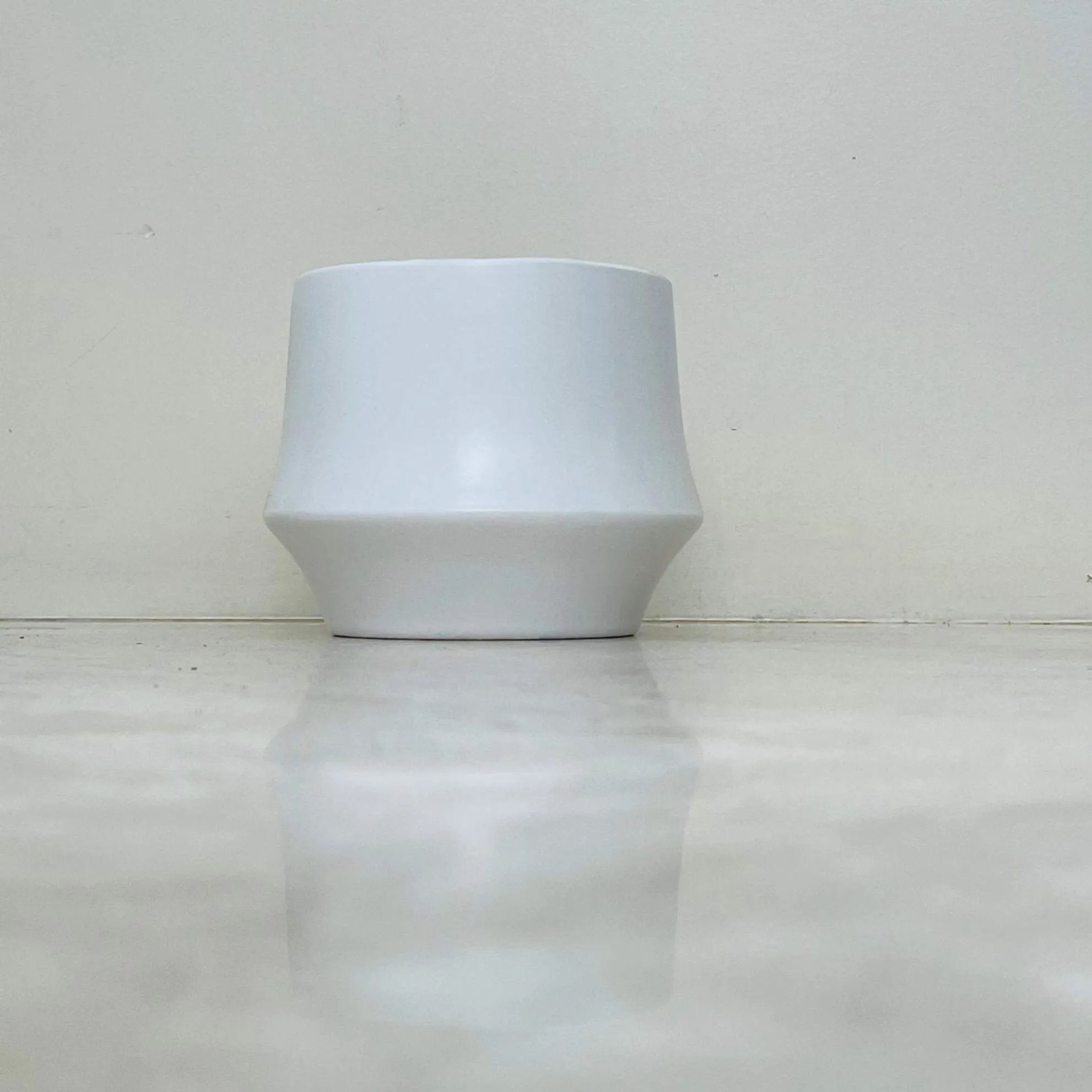 Glossy White Ceramic Planter – Tapered Cylindrical Pot