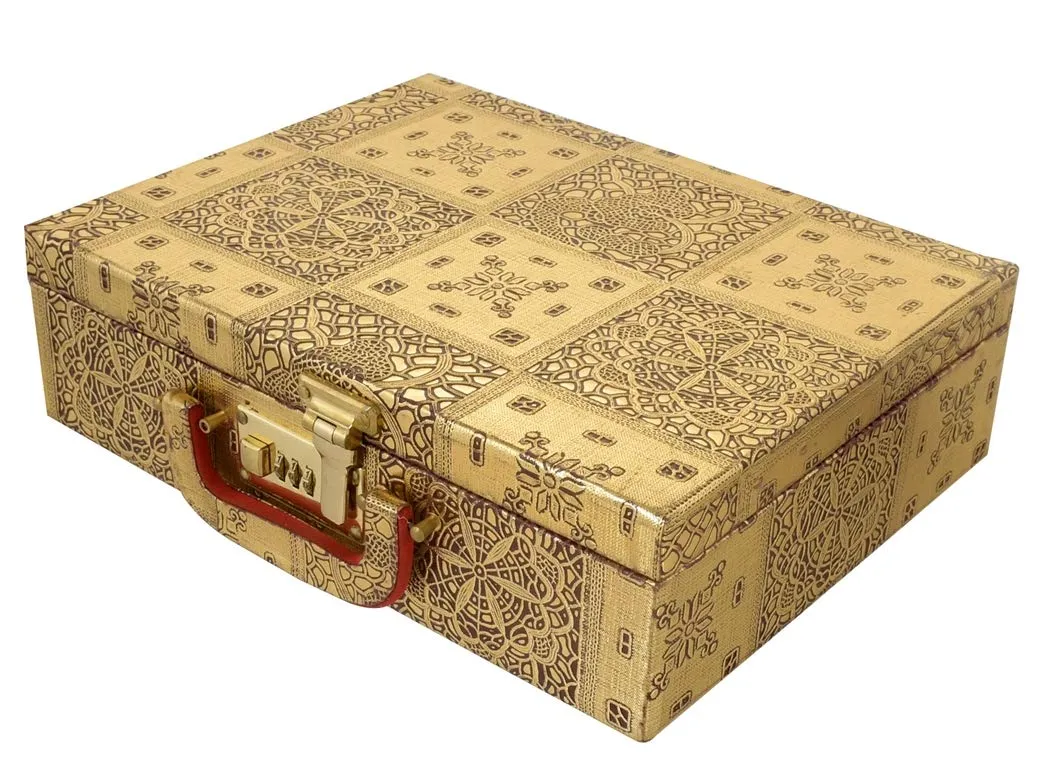 Kuber Industries Wooden Jewellery Box With 2 Rolls, Golden